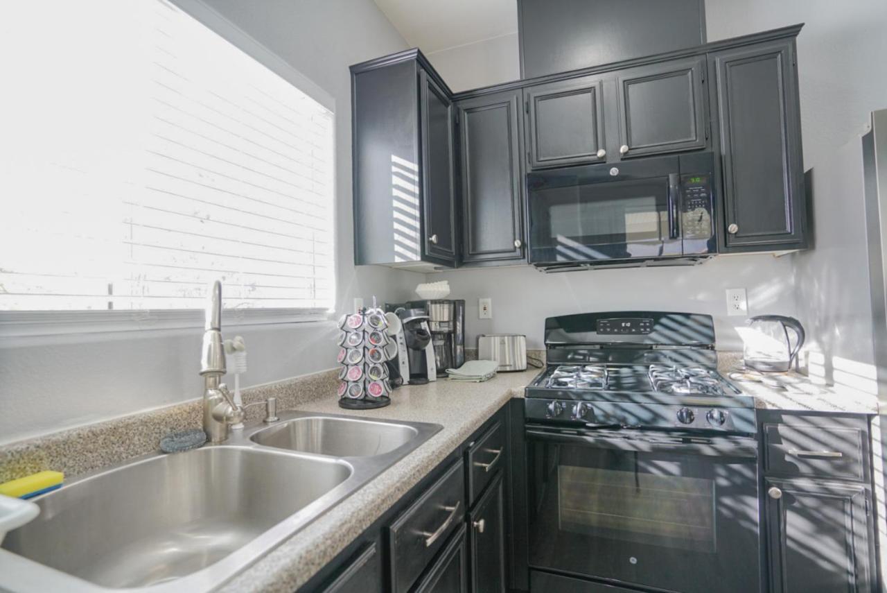 Ultra Modern Las Vegas Home 20Min From The Strip 외부 사진