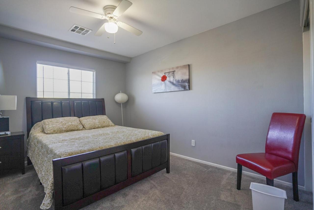 Ultra Modern Las Vegas Home 20Min From The Strip 외부 사진