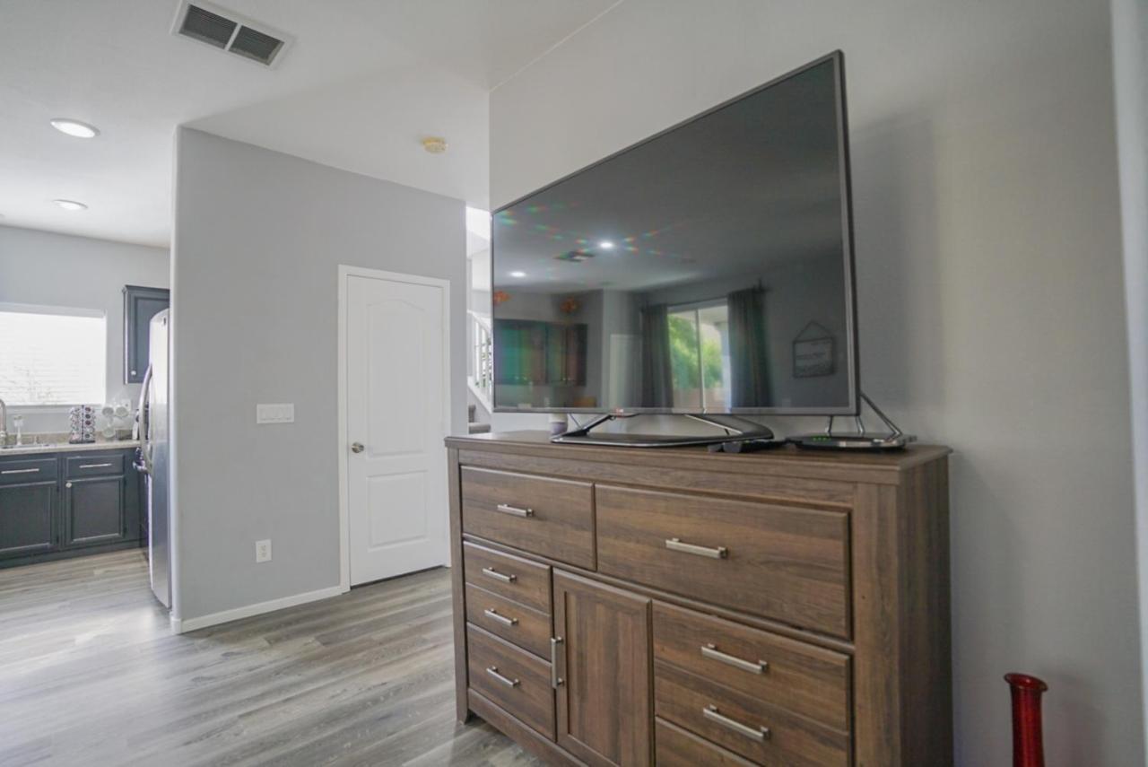Ultra Modern Las Vegas Home 20Min From The Strip 외부 사진