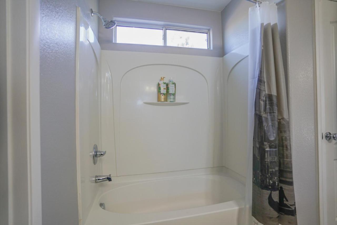 Ultra Modern Las Vegas Home 20Min From The Strip 외부 사진